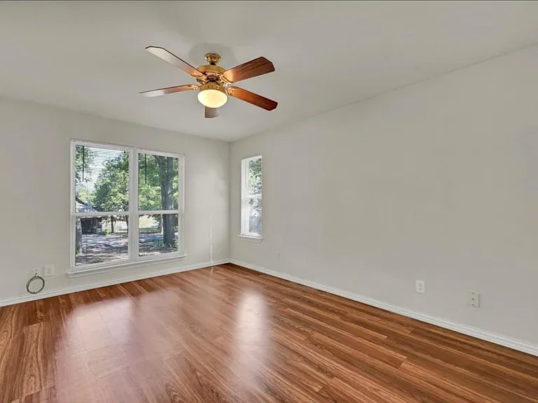 1029 Shoreline Dr — Photo 19