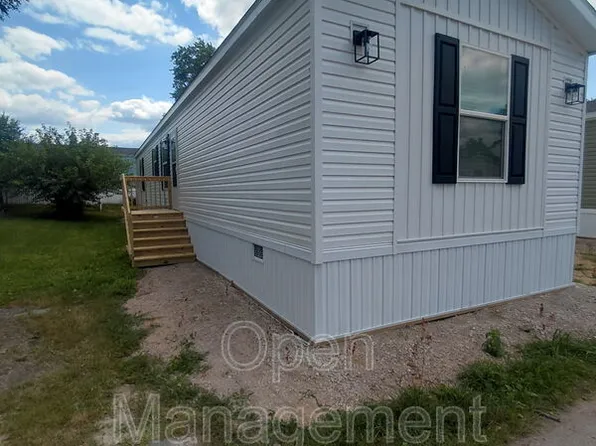 330 Kevin Dr, Jackson, MI 49202