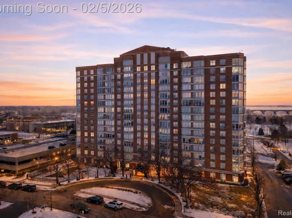 250 E Harbortown Dr APT 1405, Detroit, MI 48207