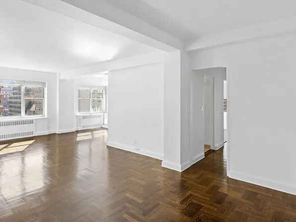40 Park Avenue image 1 of 2