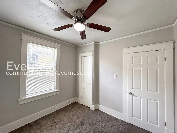 2984 Waverly Ave — Photo 16