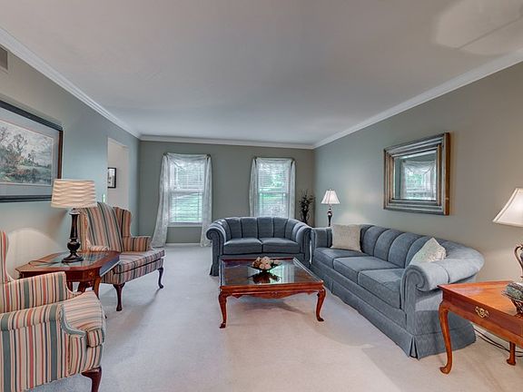 3rd image of 6777 Thicket Hill Ct