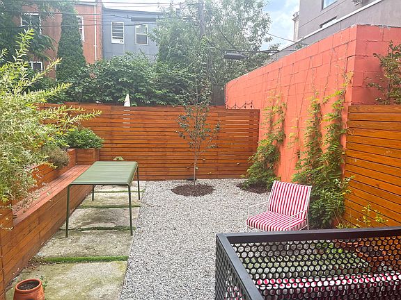 5th image of 151 Quincy St #1B