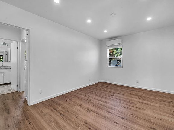 5th image of 724 Willey Ln