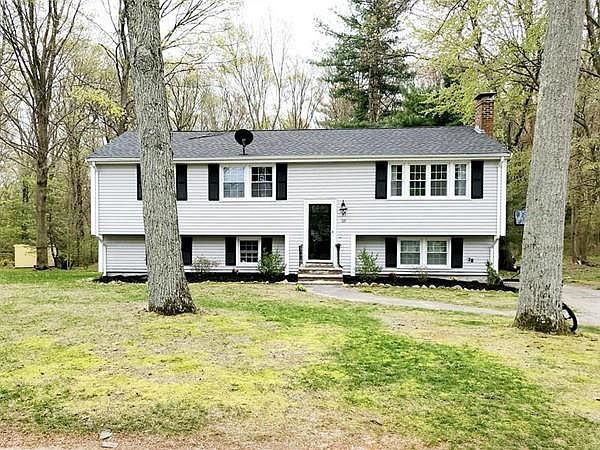 1st image of 115 Connell Dr