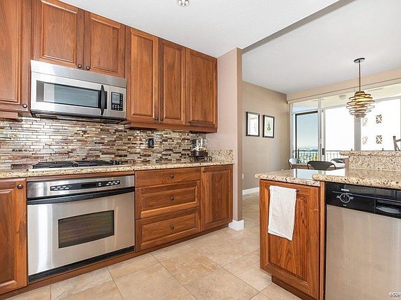 5th image of 700 W Habor Dr W #506