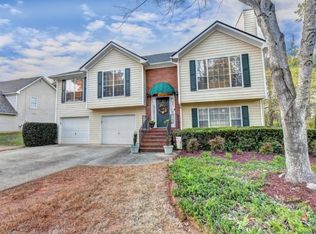 1801 Green Oak Cir, Lawrenceville, GA 30043