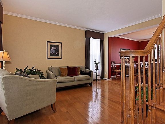 Formal Living Room w Gleaming Hardwoods