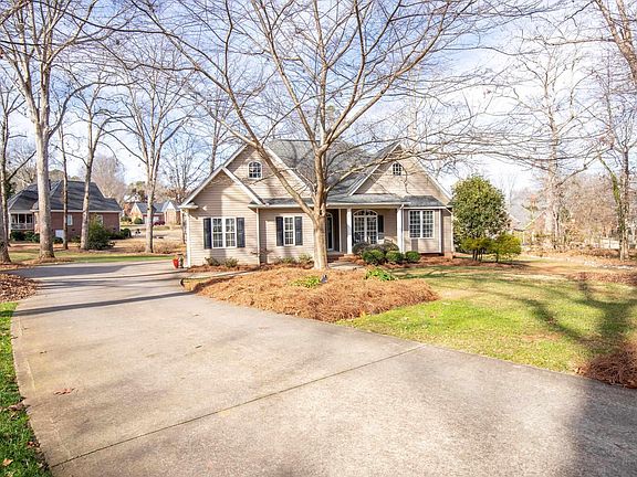 2nd image of 111 Meadow Woods Ct