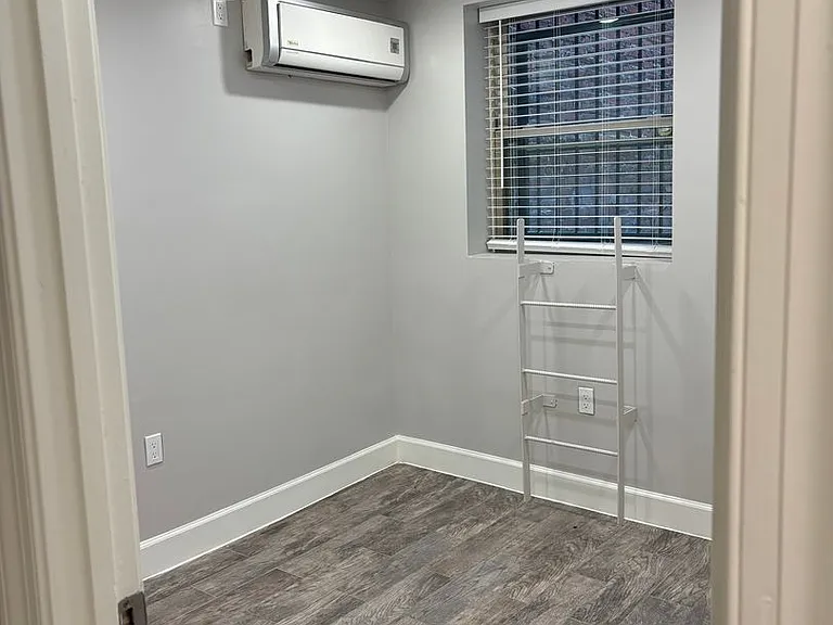 1749 T St NW — Photo 35