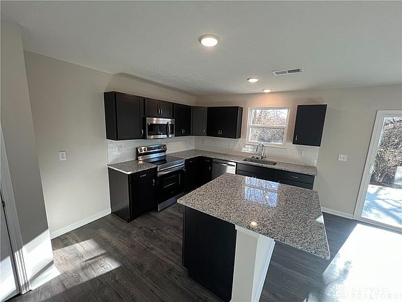 3rd image of 1511 Knightbridge Ct