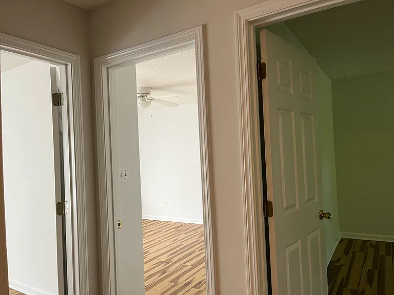 1029 Hickory Dr #B — Photo 13