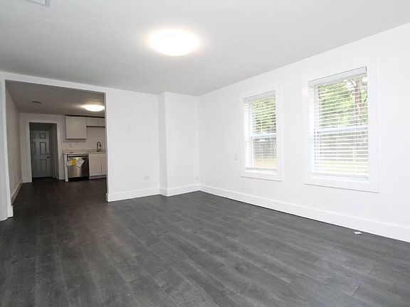 4th image of 529 Wynnehurst St