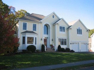 22 Thistle Rd, North Andover, MA 01845