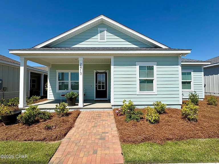 2413 Rushes Ave — Photo 1