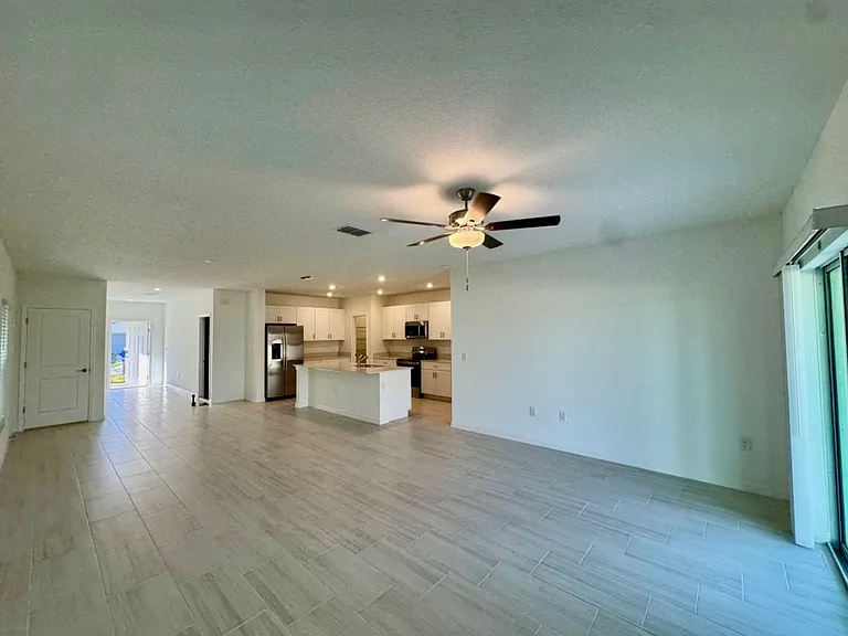 11524 Radiant Shore Loop — Photo 26