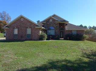 208 Chuckar Dr, Gilmer, TX 75645