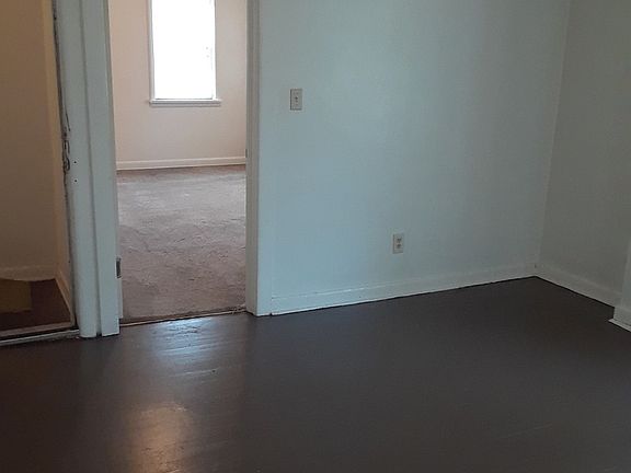 3rd image of 1324 Maltby Ave APT C
