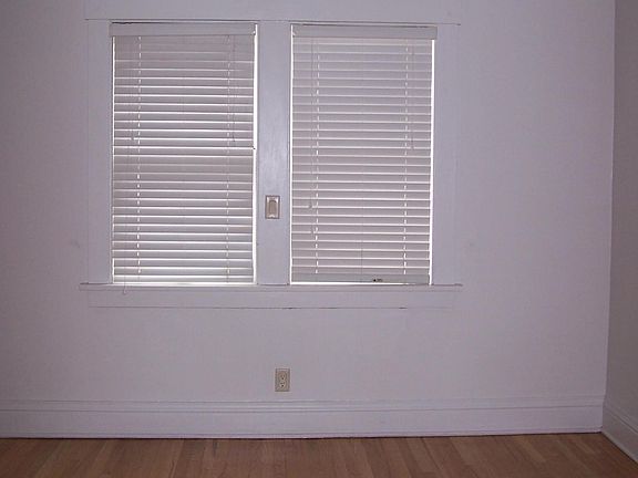 2nd image of 3307 Dewey Ave #5