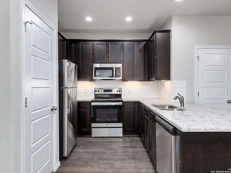 367 Emma Dr #367 — Photo 11