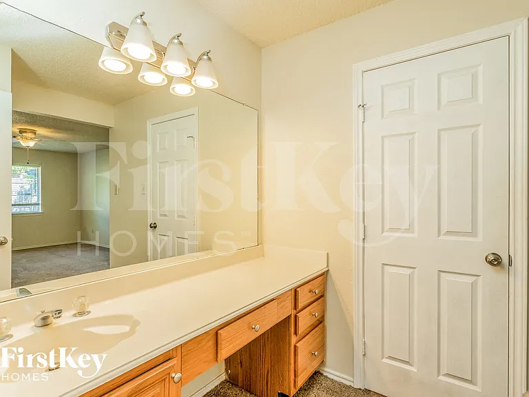 4231 Glen Ridge Dr — Photo 11