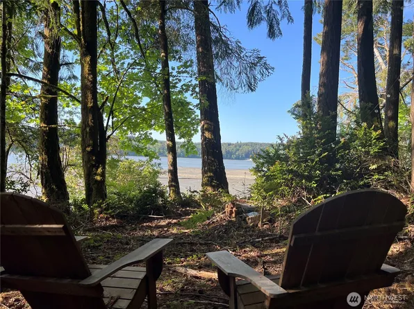 5710 Oyster Bay Road NW, Olympia, WA 98502