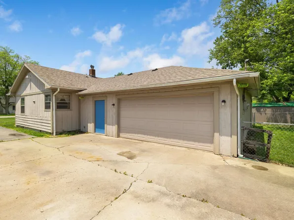 5425 Standish Dr, Fort Wayne, IN 46806