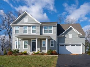 16 Esposito Ln, Landing, NJ 07850
