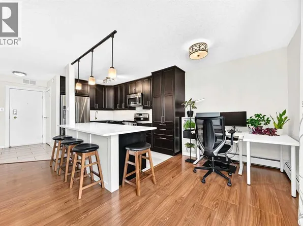 1330 15th Ave SW, Calgary, AB T3C 3N6
