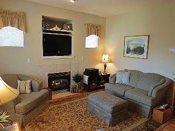 4th image of 1461 Bobs Hollow Ln