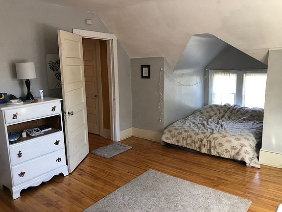 4th image of 904 Ackerman Ave Floor 3