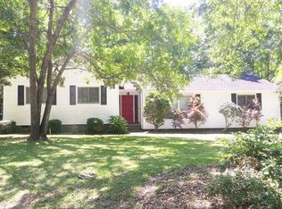 105 Long John Silver Dr, Wilmington, NC 28411