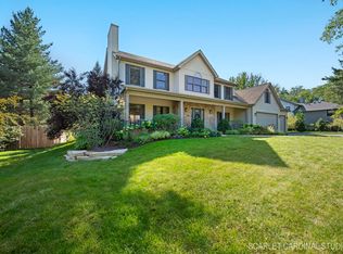 305 E Dallas St, Westmont, IL