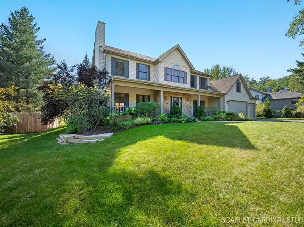 305 E Dallas St, Westmont, IL 60559