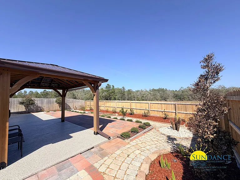 215 Hydrangea Blvd — Photo 12