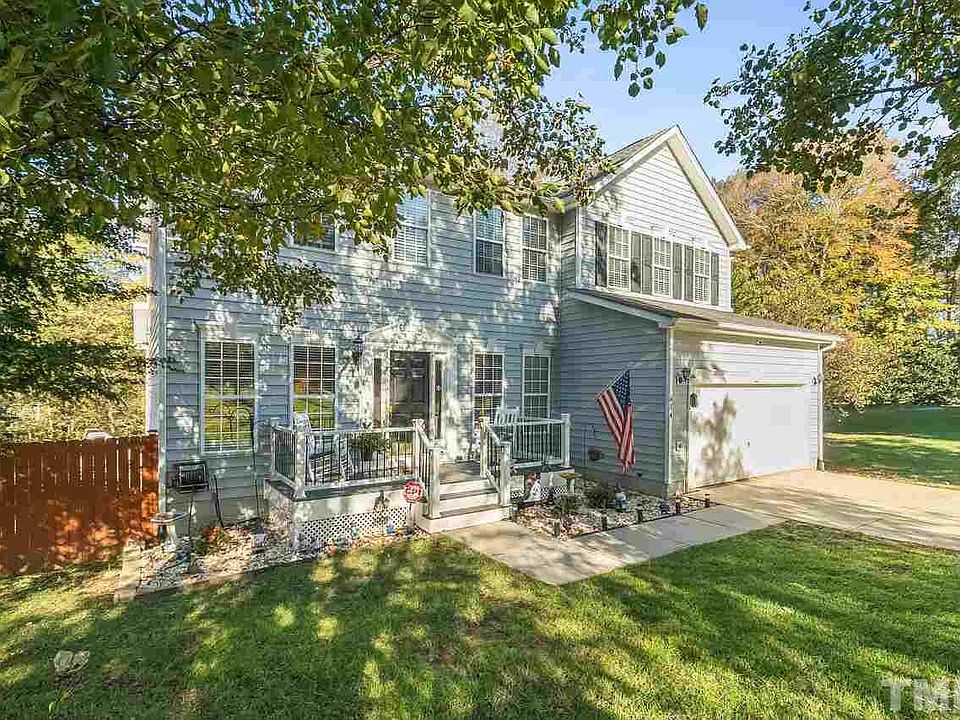 1st image of 614 Lemontree Ln