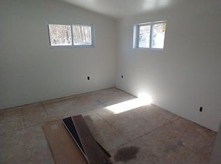 48 Riverside Dr, Oakland, NJ 07436