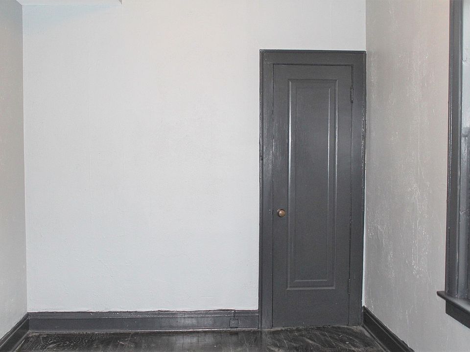 2nd image of 7250 S Langley Ave #1M