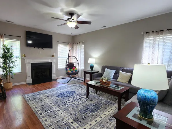 440 Garcia Dr, Virginia Beach, VA 23454