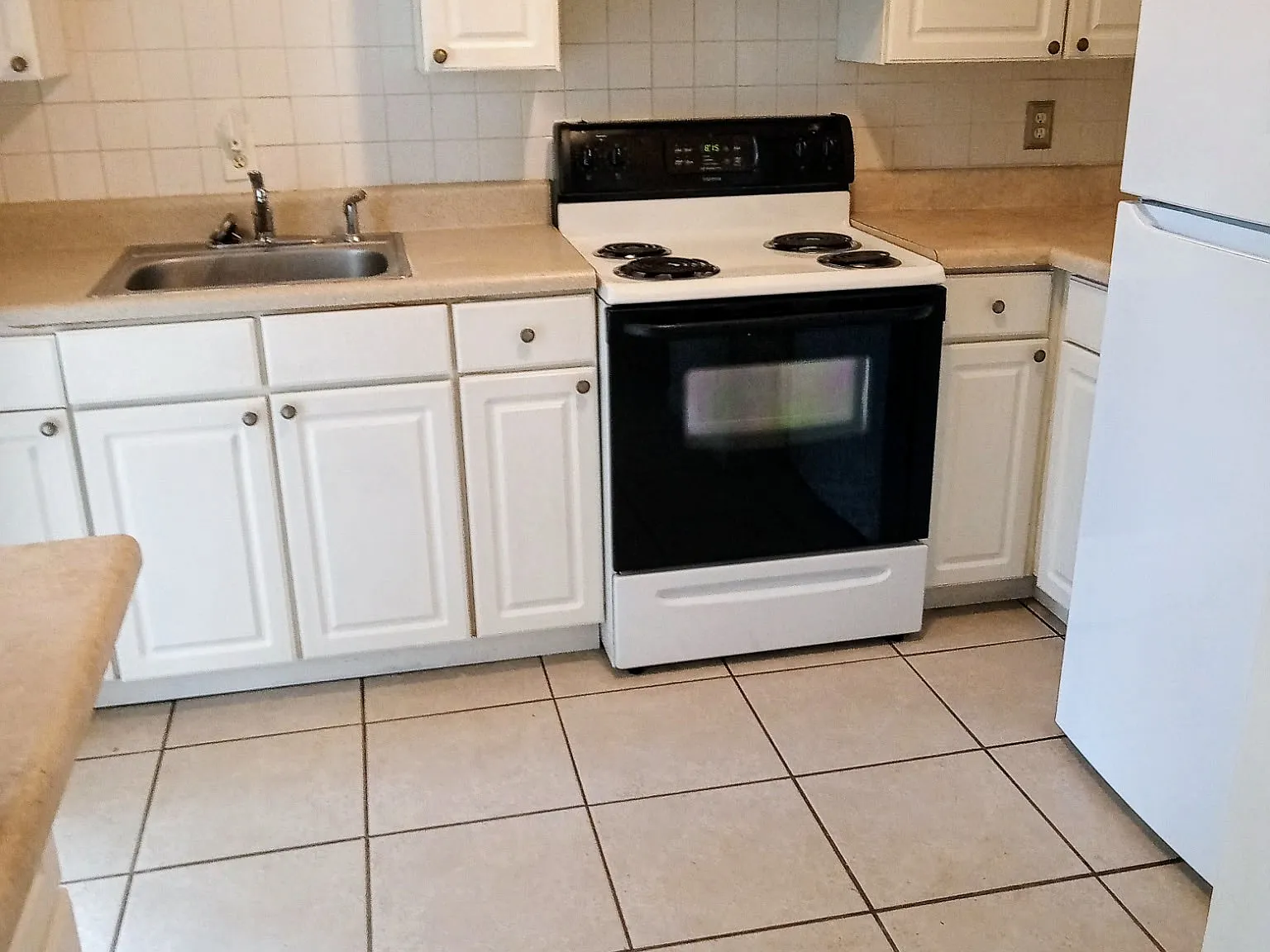1 bed, 850 sqft, $1,295 — Photo 4