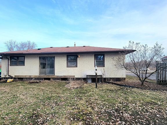 3rd image of 2078 Diffley Rd