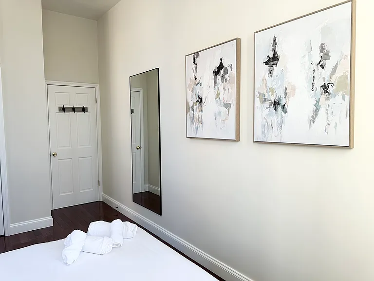 217 N 11th St #401 — Photo 12