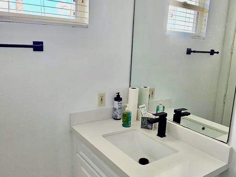 400 SW 15th Dr — Photo 8