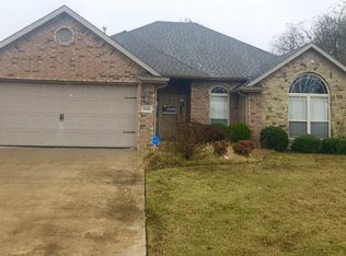 3305 S Stoney Point Rd, Rogers, AR 72758