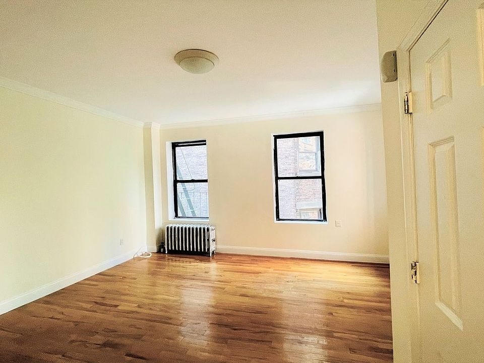 1st image of 709 2nd Ave #D4