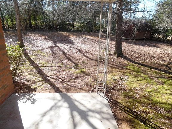 5th image of 105 E Shore Dr