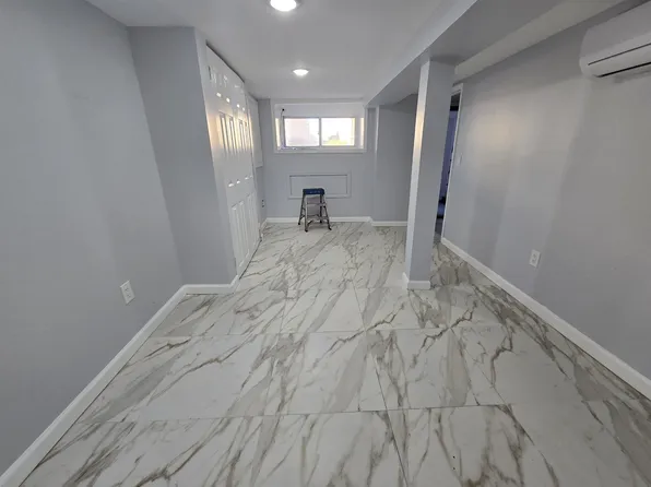 137 Graham Street image 2 of 8