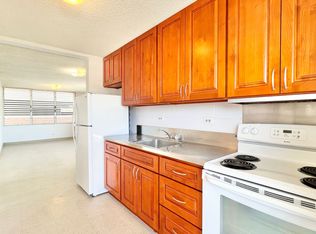 2712 Waiaka Rd, Honolulu, HI 96826