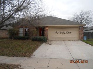 729 Sawyer Dr, Saginaw, TX 76179