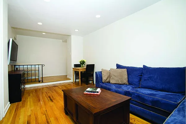 Sold by Stribling | media 15